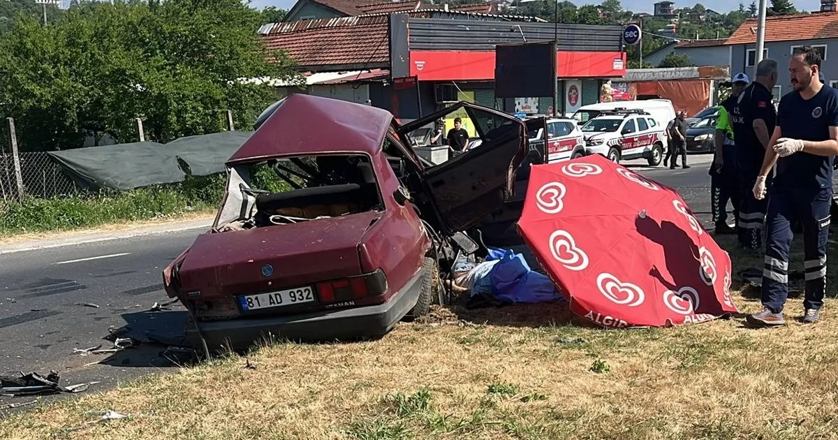 AK Parti Düzce Milletvekili Ercan Öztürk trafik kazasında yaralandı, 1 kişi hayatını kaybetti