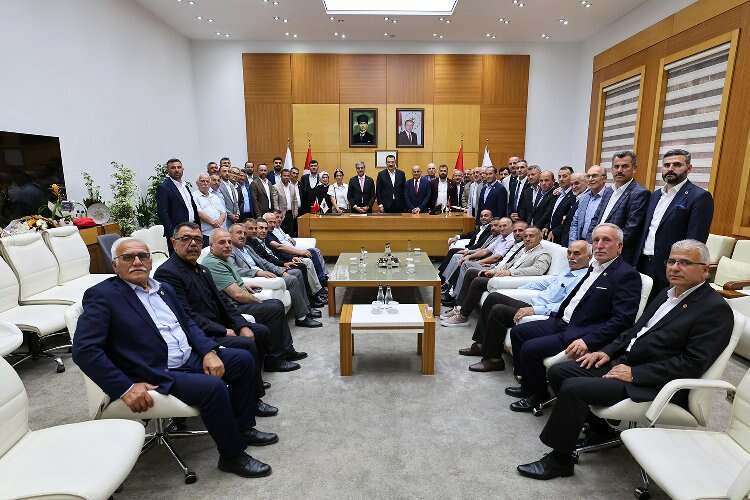 Sakarya'da Başkan Alemdar'a ziyaretler sürüyor