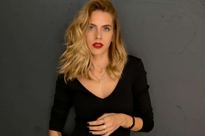 Melis İşiten imza gününde hayranlarıyla buluştu 