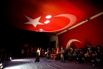 Bursa İnegöl'de şehitler için muhteşem gece 