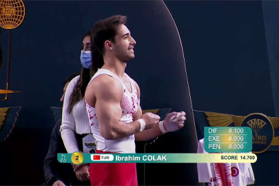 İbrahim Çolak Mısır'dan Türkiye'ye gümüş madalya