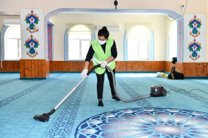 İzmir Çiğli'de camiler Ramazan'a hazır 