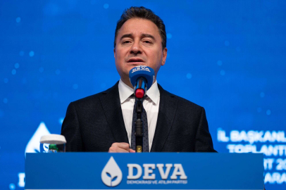 Babacan: Yüz yüze nasıl bakabiliyorlar?