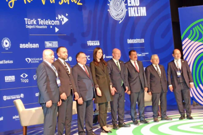 Başkan Büyükkılıç, Ankara'da Eko İklim Zirvesi'nde konuştu, TOGG'in inceledi