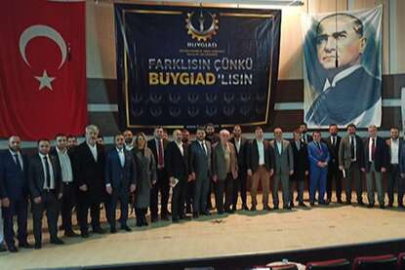 Kuru ekmek yiyerek, üzüm hoşafı içtiler 