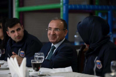 Bakan Bozdağ, infaz ve koruma memurlarıyla oruç açtı