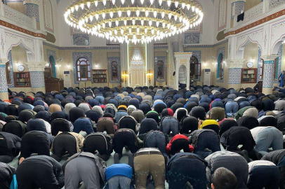 2 yıl aradan sonra Kilis'te ilk teravih namazı kılındı