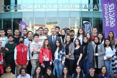 GSB'nin Nisan ayı burs ve kredileri hesaplara yatırılıyor