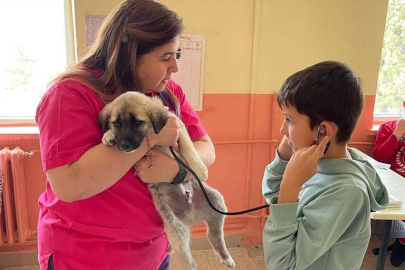 Edirne Enez'de öğrenciler kalplerinin sesini dinledi 
