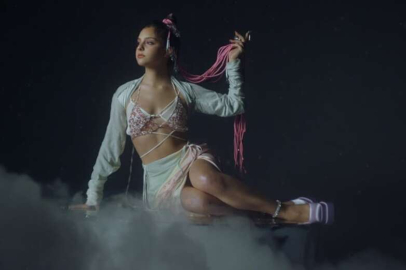 Bade'nin ilk teklisi 'Fragile' çıktı