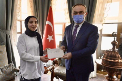 Gençlik Bilgi Yarışmasında dereceye girenler ödüllendirildi