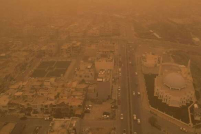 Irak'ta kum fırtınası: 5 ölü