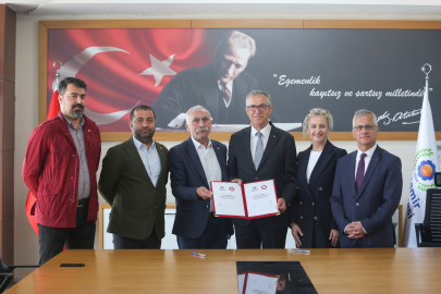 İzmir Gaziemir’de 640 işçiyi kapsayan toplu sözleşme imzalandı