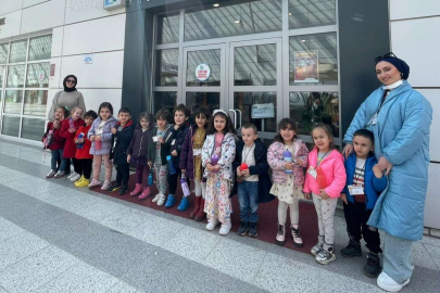 İzmit Belediyesi Kütüphanesi Derince’den minik misafirlerini ağırladı