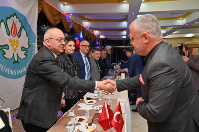 Manisa Büyükşehir meclis üyeleri iftarda buluştu 