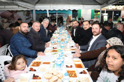 Başkan Büyükakın, ‘’Rabbim bizi Ramazan’a kavuşturduğu gibi Bayrama da kavuştursun’’