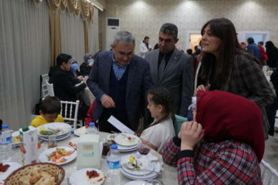 Kütahya'da Başkan Işık yetim çocuklarla bir araya geldi 