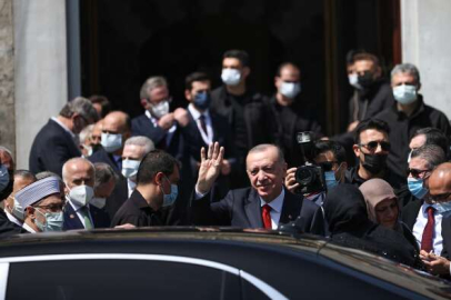 Cumhurbaşkanı Erdoğan Cuma namazını Ayasofya'da kıldı