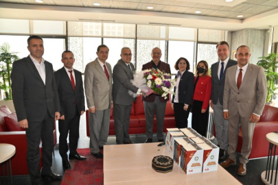 Manisa Büyükşehir Türk Kızılay'ını ağırladı 