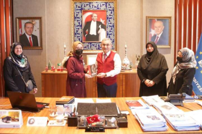 Anadolu Gençlik Derneği'nden Kütahya Belediyesine ziyaret 