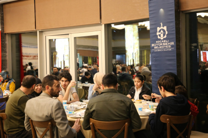 Kocaeli'de yetim çocuklar iftarda buluştu