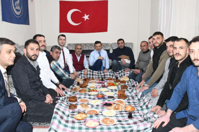 Kütahya'da Ülkü Ocakları'ndan sahur