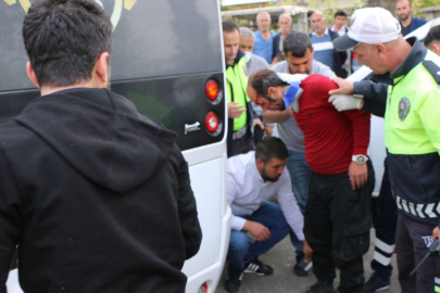 Adıyaman'da karşıdan karşıya geçerken minibüs çarptı