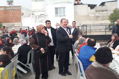 AK Partililer Kilis Helvacıoğlu Mahallesi'nde iftar yaptı 