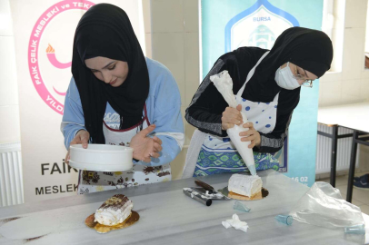 Bursa Yıldırım'da yeni nesil pastacılık eğitimi 