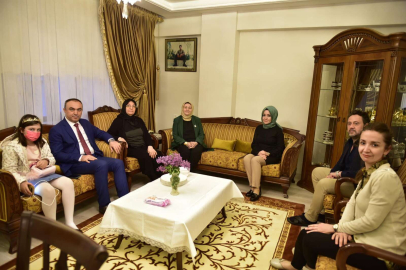 Kilis Valisi Soytürk şehit ailesiyle iftarda bir araya geldi 
