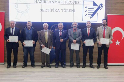 Kütahya Belediyesi'nde sertifika töreni 