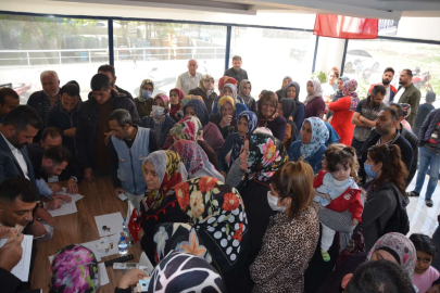 Kilis'te bin çocuğa bayramlık 