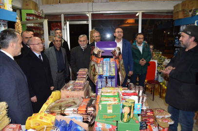 Bursa'da AK Partililer Keles'i dinledi