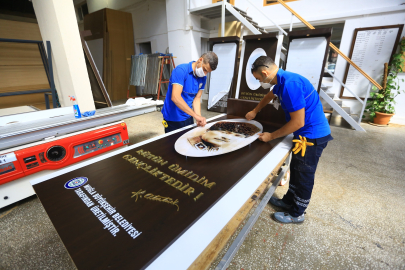 Muğla'da mahalle ile okullara Atatürk büstü ve Şeref Köşesi