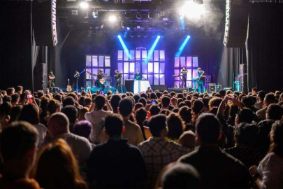 Adamlar konserine yoğun ilgi 