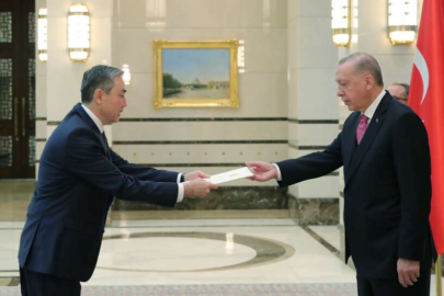 Büyükelçilerden Erdoğan'a güven mektubu