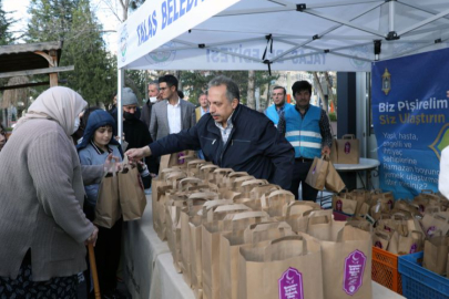 "Biz Pişirelim Siz Ulaştırın" gönüllere girdi 