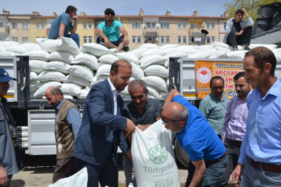 Niğde'de 327 arı üreticisine 108 ton şeker dağıtıldı