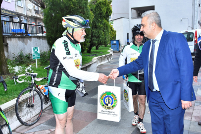 Yunanistan Gümülcine'den Samsun'a pedal çevirenler Malkara'da