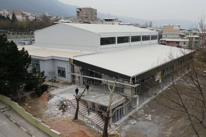 Bursa Yıldırım'da spor kompleksinde sona yaklaşılıyor