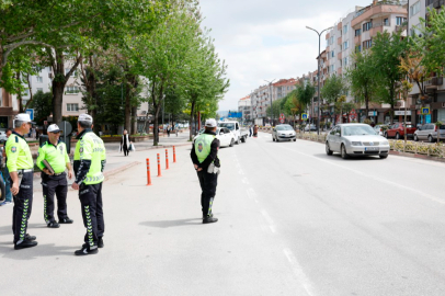 Bursa İnegöl'de "Yayalar İçin 5 Adımda Güvenli Trafik" uygulaması yapıldı 