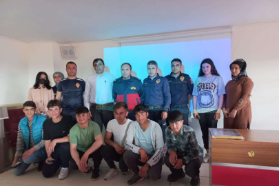 Gördesli gençler Manisa Büyükşehir itfaiyesi ile buluştu 