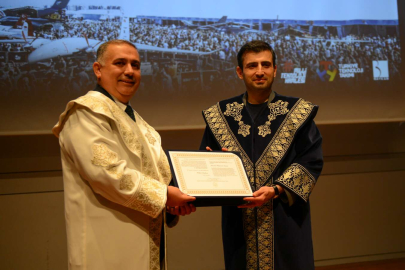 Selçuk Bayraktar’a Fahri Doktor unvanı