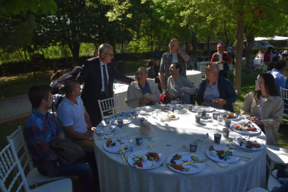 Edirne Keşan'da engelli bireyler kahvaltıda bir araya geldi