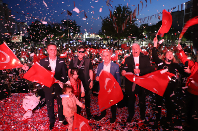 Büyükçekmeceli gençler Ayna Grubu ile coştu 