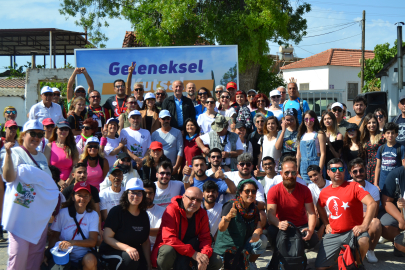 Didim'de geleneksel kutsal yol yürüyüşü 