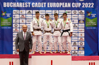 Kocaelili sporcular  Bükreş’ten madalyalar ile döndüler