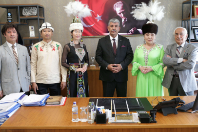 Kırgızistanlı sanatçılar Kütahya'da