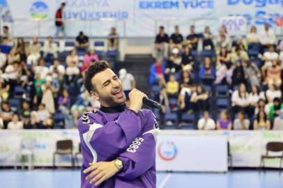 Dev final öncesi Emre Kaya rüzgârı