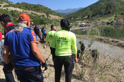 Hatay'da baraja giren iki kardeşten biri hayatını kaybetti 